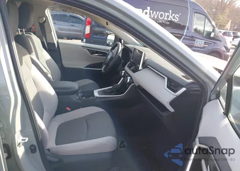 2021 Toyota Rav4 Hybrid Xle z USA, uszkodzony, nr VIN 4T3RWRFV8MU029972